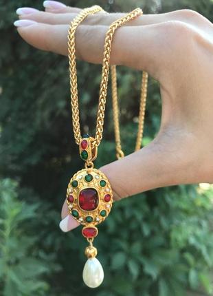 Брендова підвіска з камінням та перлиною