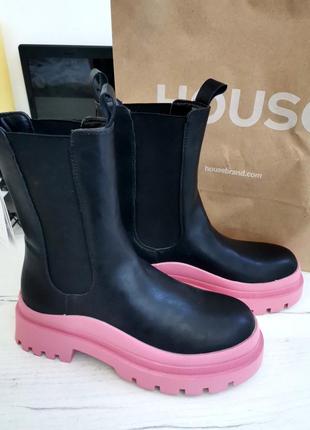 Распродажа ❗трендовые ботинки сапоги с розовой тракторной подошвой3 фото