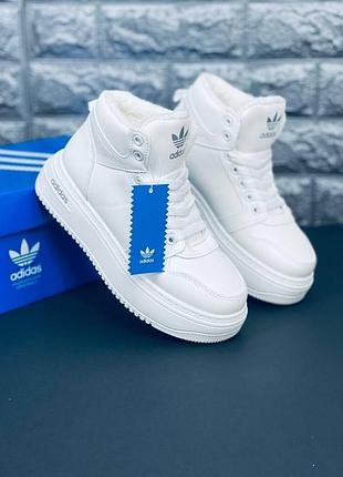 Кроссовки adidas женские, зимние белые ботинки на меху адидас