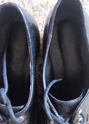 Стильные черные туфли2 фото