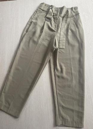 Стильные широкие брюки с высокой талией1 фото