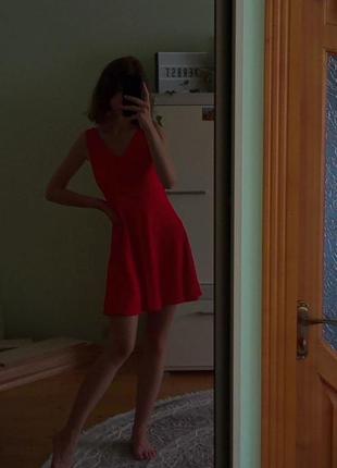 Платье красное женское летнее короткое с открытой спиной👗