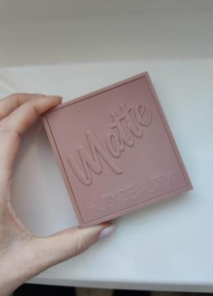 Тени Charlotte tilbury hollywood contour wand контур