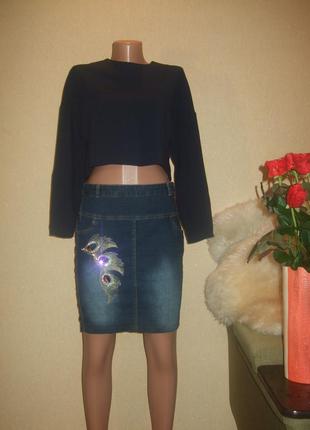 Распродажа!!! стречевая джинсовая юбка с шикарной вышивкой
