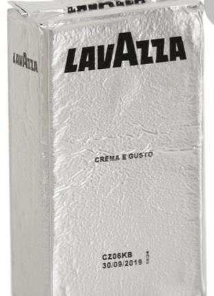 Італійська мелена кава lavazza crema e gusto 250г