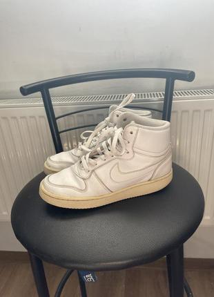 Кроссовки nike