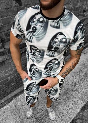 Білий літній спортивний костюм