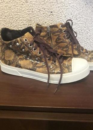 Шикарні шкіряні кеди