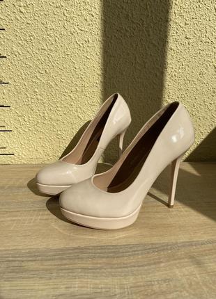 Туфли на каблуке женские бежевые 37 размер (23,5 см)