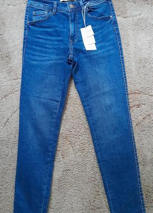 Джинсы reserved slim 34 р.