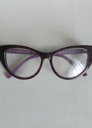 Іміджеві окуляри в ретростилі "cat eye"7 фото