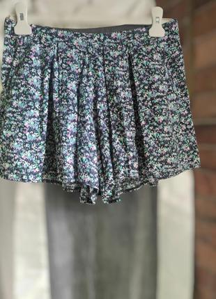 Шорты-юбка цветочная хлопковая ткань