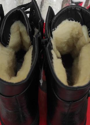 Зимові черевики для дівчинки на підборах чорні3 фото