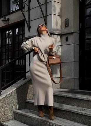 Стильный женский костюм из ангоры