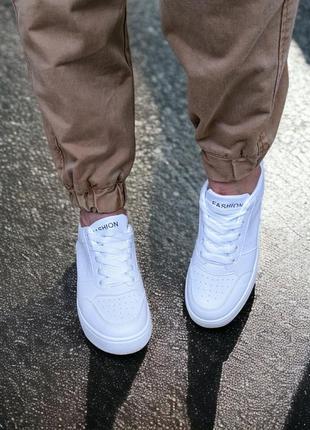 Женские белые кроссовки,удобные и крепкие женские белые кроссовки стильные6 фото