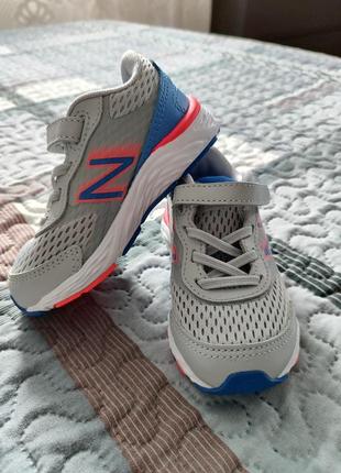 Кроссовки детские фирмы new balance1 фото