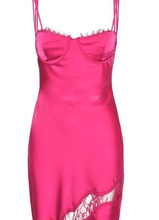 Кокетливое атласное платье с кружевными краями и тонкими бретельками розовое яркое бренд женское бельевое пеньюар ночная рубашка