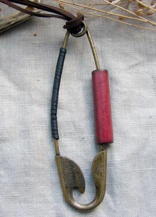 Длинное ожерелье булавка кулон на длинном шнурке с булавкой в стиле бохо. цвет бронза5 фото