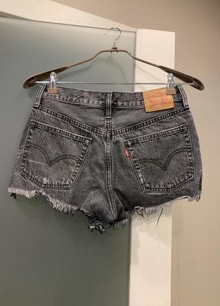 Рваные шорты levi’s 501, оригинал2 фото