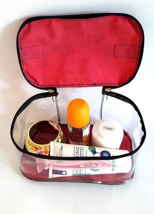 Удобная прозрачная косметичка ручной работы