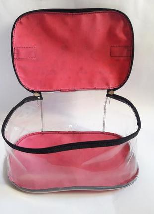 Удобная прозрачная косметичка ручной работы