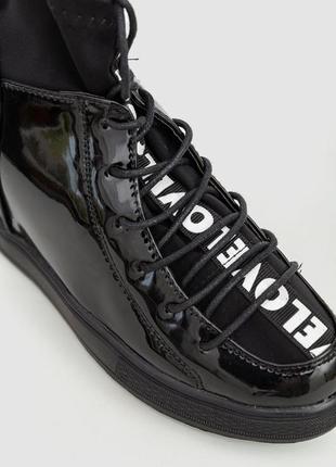 Туфли-снекерсы женские лаковые цвет черный6 фото