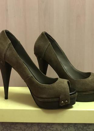 Туфли на каблуке открытый носок zara