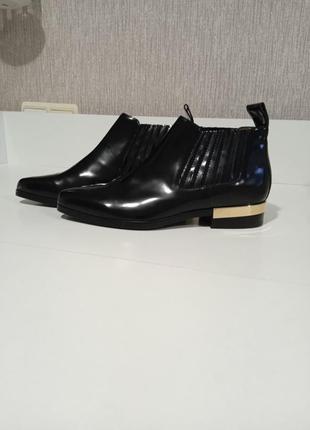 Лаковые ботильоны ботинки челси zara, 37р.