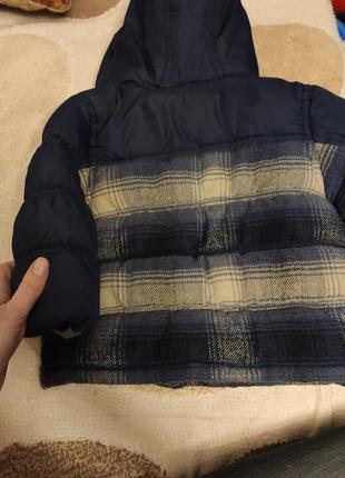 Теплая курточка на 9-12 месяцев2 фото