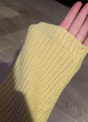 Желтый теплый свитер3 фото