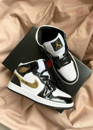 Кроссовки nike air jordan 1 mid patent golden black7 фото