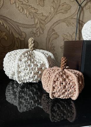 Декоративная тыква макраме для осеннего настроения.