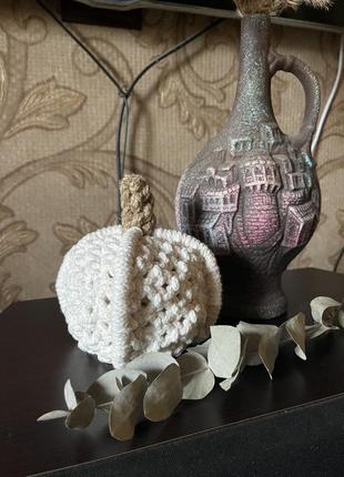 Декоративная тыква макраме для осеннего настроения.
