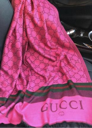 Палантин в стиле gucci