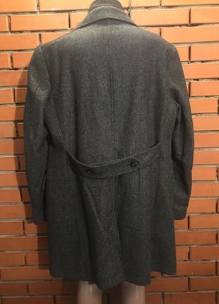 Шерстяное пальто в рубчик collezione 50 р. италия.