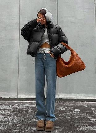 Базова стильна куртка плащівка лаке в чорному та білому кольорі на осінь та зиму4 фото