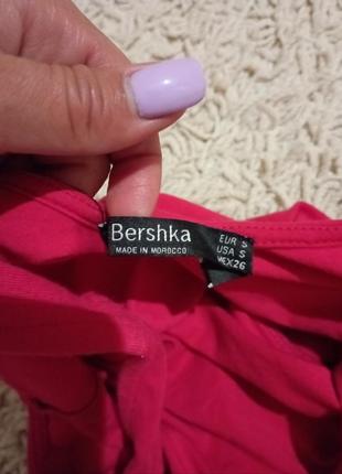 Актуальный, модный, стильный боди с надписью bershka5 фото