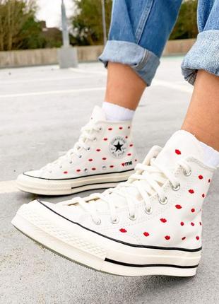 💋converse all star chuck taylor 70 embroidered lips cream кеди кремові молочні з губками женские кеды конверс світлий беж крем с поцелуйчиками