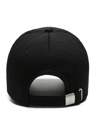 Бейсболка с кепка черная унисекс универсальная лого вышитая3 фото