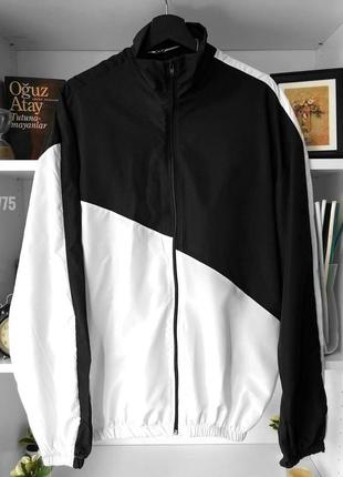 Ветровка черная