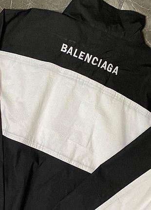 Ветровка черная