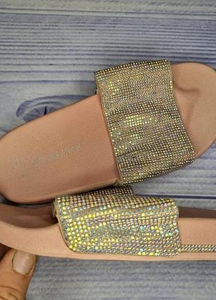 Шлепанцы primark