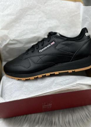 Кожаные кроссовки reebok classic размер 36,5