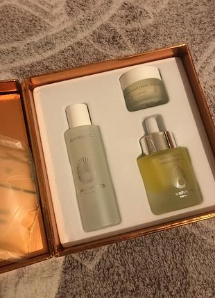 Лімітований антивіковий набір omorovicza replenish & restore (коробка трохи пошкоджена)4 фото