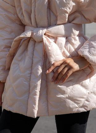 Куртка - кимоно женская стеганая  утепленная, с поясом, светло - бежевая
