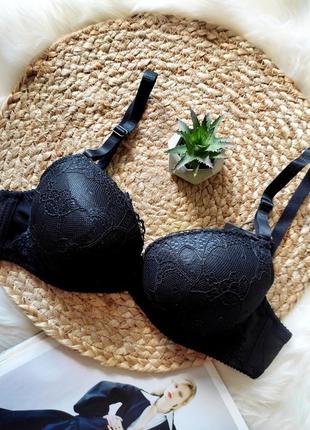 Двойной пуш-ап черный белый бюстики