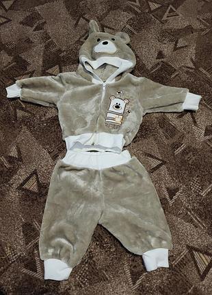 Костюм велюровий