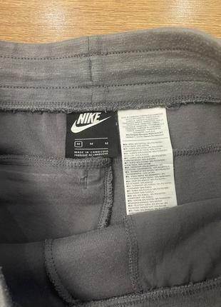 Шорти nike modern tech fleece3 фото