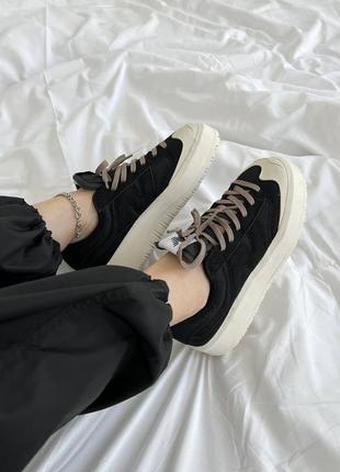 Женские кроссовки new balance