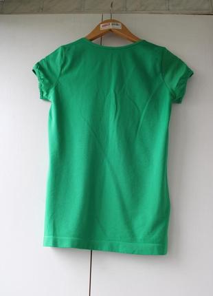 Яркая футболка в оттенке "трава"2 фото